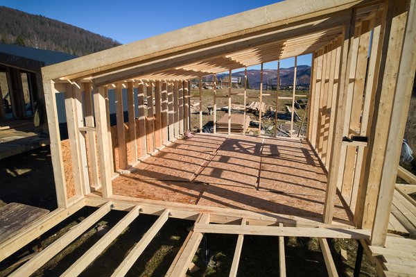 Quels sont les avantages de faire construire sa maison avec du bois ?